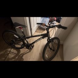 TREK BIKE Black 