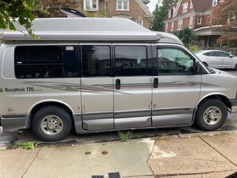 2008 Chevrolet Roadtrek Popular 170 Camper Van