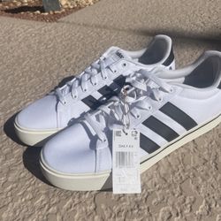 Adidas 4.0 Sneaker (13 Men/14 Women)