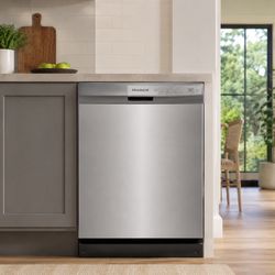Frigidaire 24-Inch Front Control Dishwasher with MaxDry Technology, 3 Spray Arms, DishSense Sensor, 14 Place Settings, 54 dBA, Energy Star, Stainless 