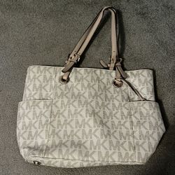 Michael Kors Tote