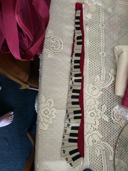 Music piano themes tie