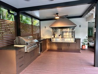 Outdoor Kitchen