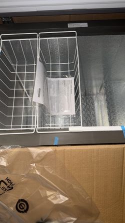 Hotpoint 9-cu ft Chest Freezer ( Camouflage )