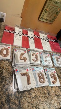 Party Supply Lot – Tablecloths & Number Balloons