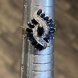 14k Solid Gold Diamond & Sapphire Ring - Beautiful Dainty Size 5 