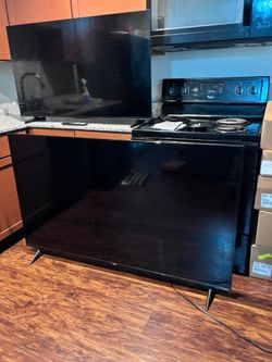 65 inch Roku TV  150$