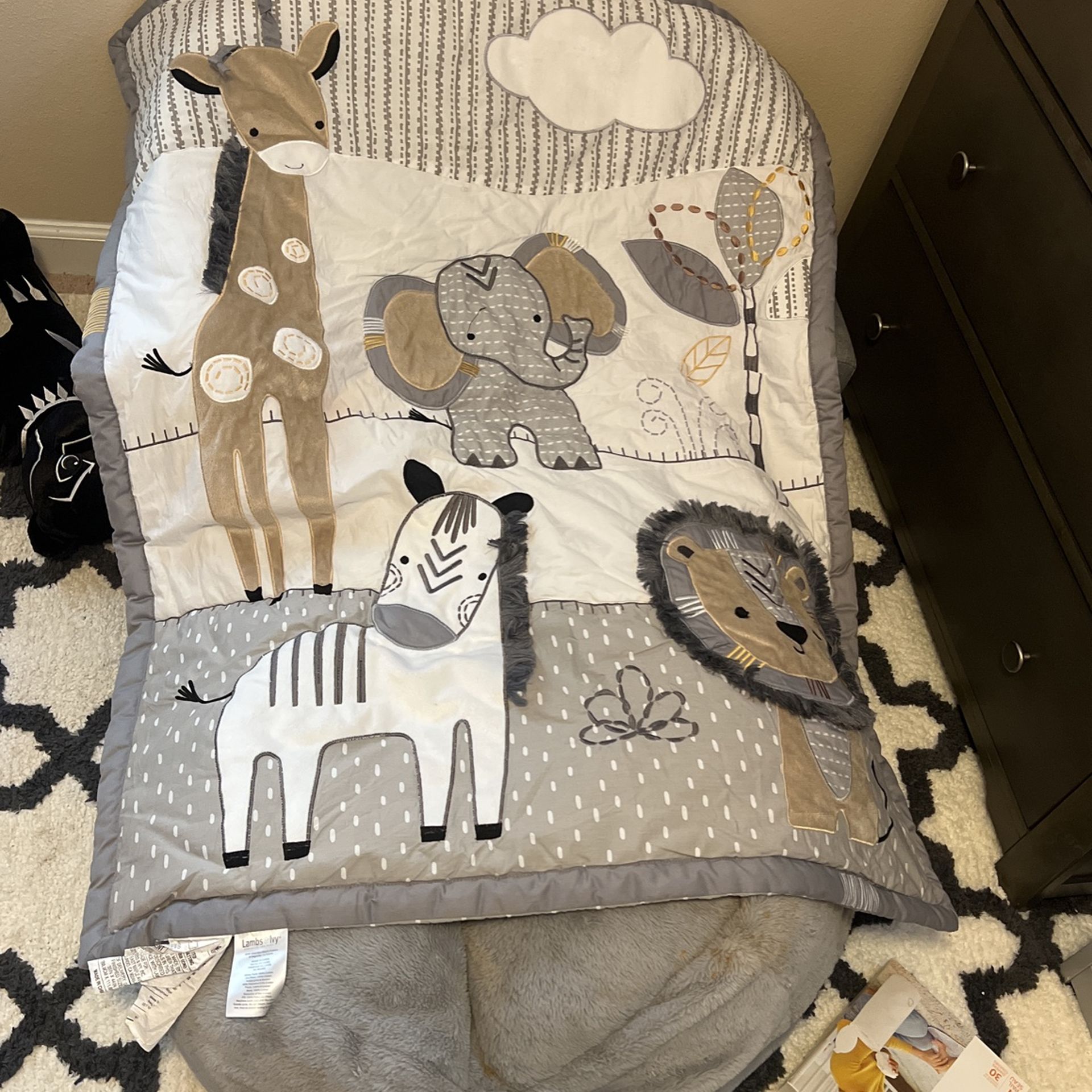 Crib Bedding