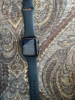 Apple Watch SE (3rd Generation) 44mm GPS + Cellular — Like New with Cellular Plan
