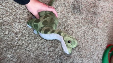Dino plushie