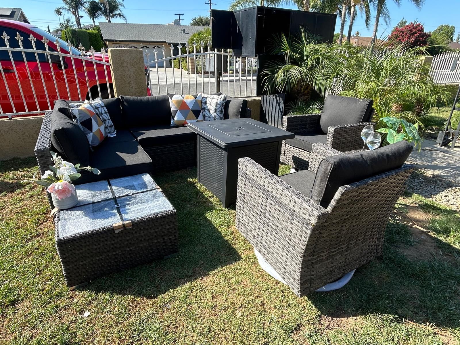 Brand New Patio Outdoor Furniture Set With Fire Pit 