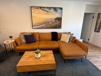Sectional Couch with Chaise