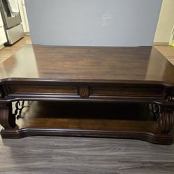 Coffee Table With Lifting Top