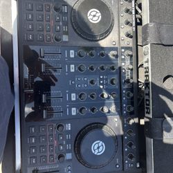 Traktor Kontrol S4