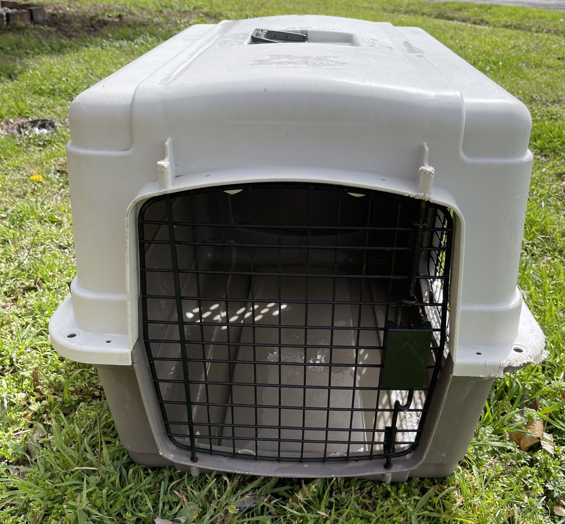DOG KENNEL/CAGE