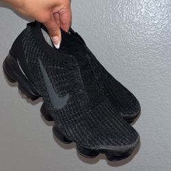 Vapormax womens black sale top