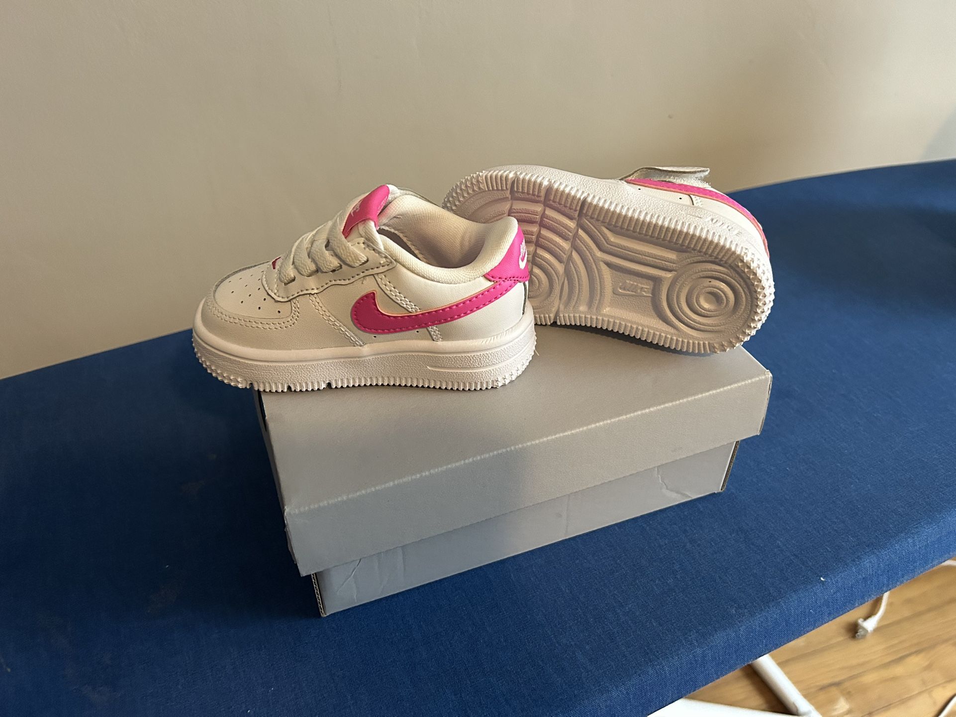 Toddler Air Force 1 And Jordan Retro 1 5c