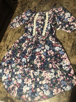 Girls dress