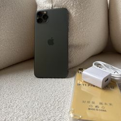 Apple iPhone 11 Pro Max Fully Unlocked Good Conditions