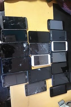 Cellphones 17 total zte lt damsung htc
