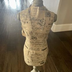 Women’s Necklace/Jewelry Holder 