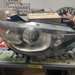 13-15 Mazda Cx5 Right Passenger Side Headlight Original