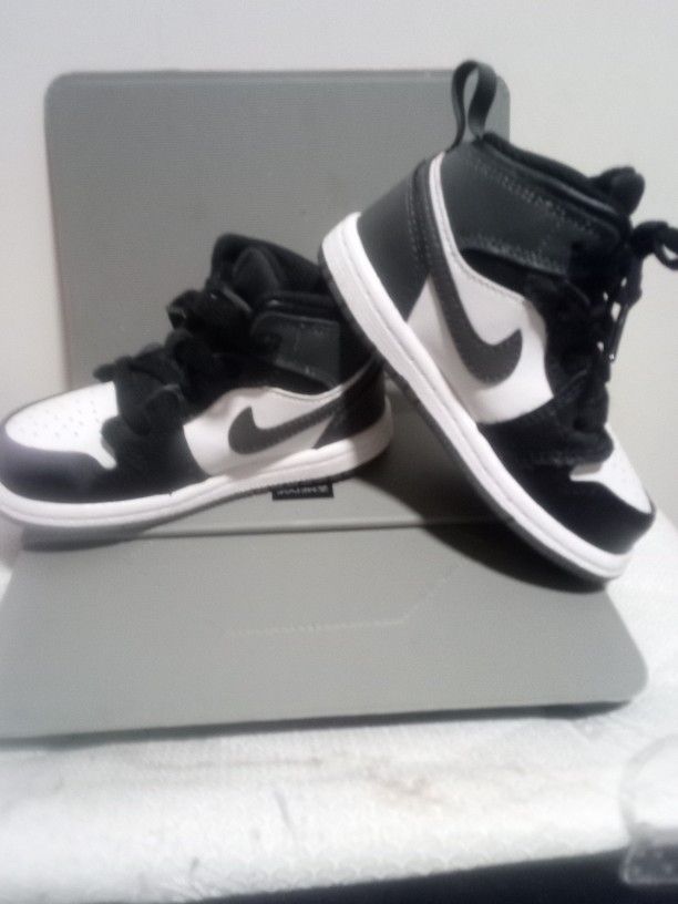 Kids Jordan 1s Brand New $45/Obo