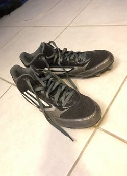 Size 10 football cleats