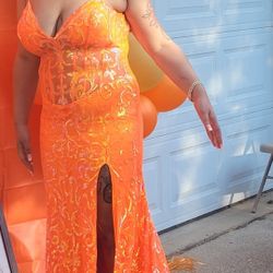 Beautiful ORANGE PROM DRESS!