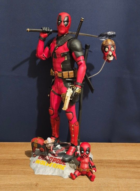 Hot Toys Deadpool Deluxe Edition 