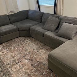 Sectional Couch 