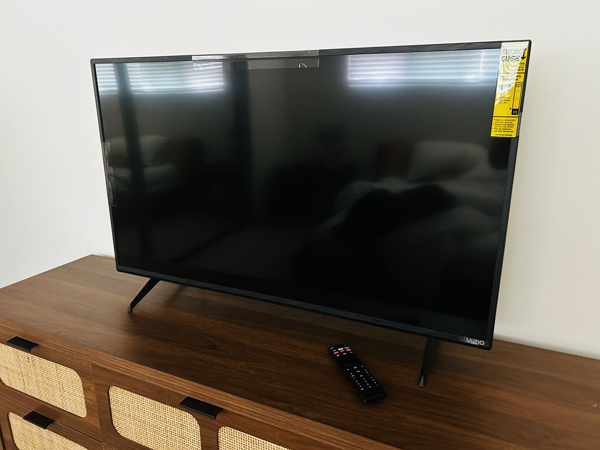 VIZIO 40 inch tv