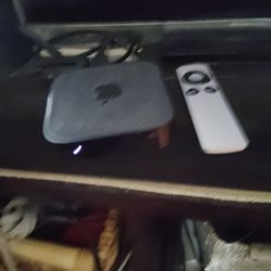 Apple TV Box With Control $45 Cash
