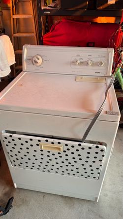 Kenmore Series 80 Electric Dryer Runs and Dries Good