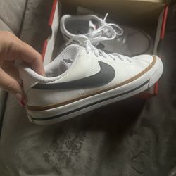 Nike Court