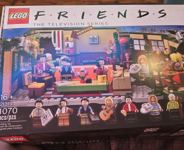 Friends Central Perk Lego Set