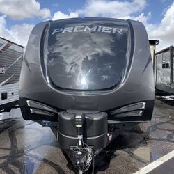 2019 PREMIER 29ft. Bunkhouse 