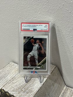 2019 Panini Donruss Optic Giannis Antetokounmpo #81 Base PSA 9 MINT Bucks