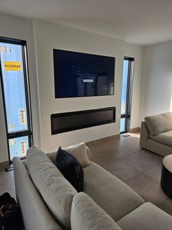 TV MOUNT
