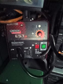 Two Lincoln Weld Packs 100 And aHD