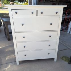 Ikea HEMNES White Tall 6-Drawer Dresser 