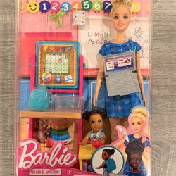 Barbies 