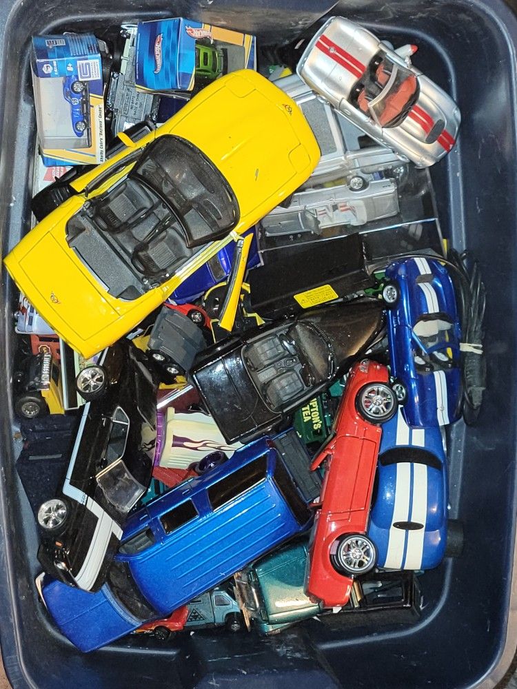 Large Tote Full Of Die Cast Model Cars for Sale in Everett, WA OfferUp