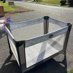 Nice Clean Pack-N-Play