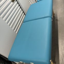 Massage Table 