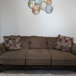 2 Sofas