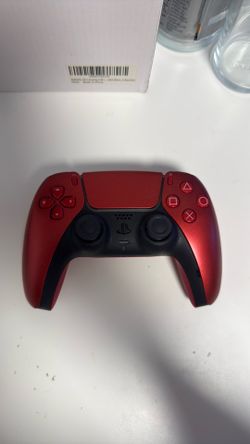 Red ps5 controller
