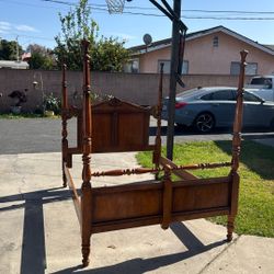 PULASKI FURNITURE/ WOOD/QUEEN OR FULL SIZE BED FRAME