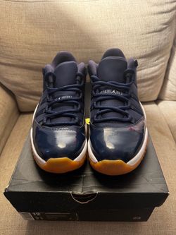 Jordan 11 Low Midnight Navy