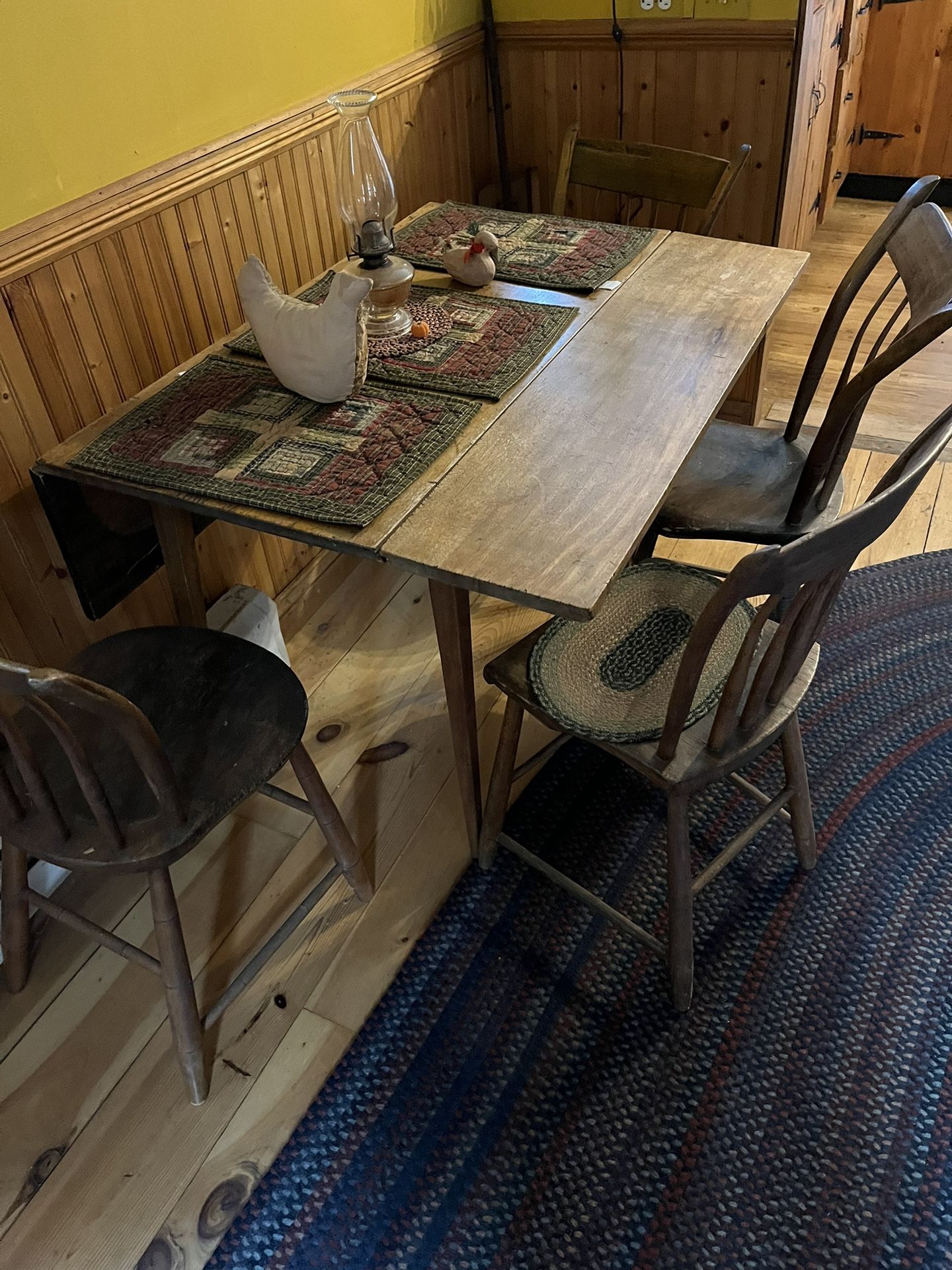 Early Drop Leaf Table With Four Chairs